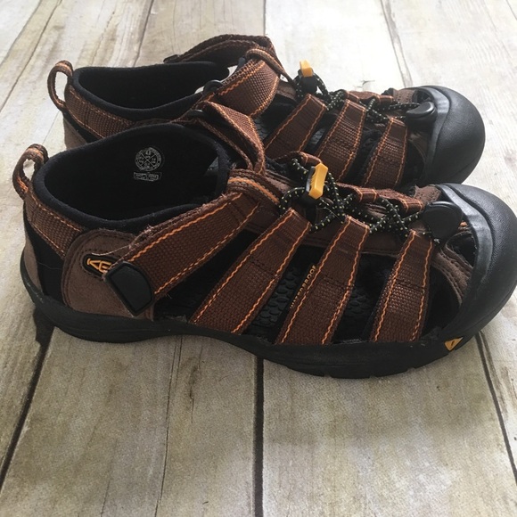 Keen Waterproof Sandals - Picture 4 of 5